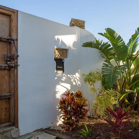 Beachside Oasis With Pool & Garden