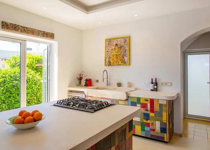 Exotic Beachfront Retreat Handcrafted Bohemian Luxury * Cádiz