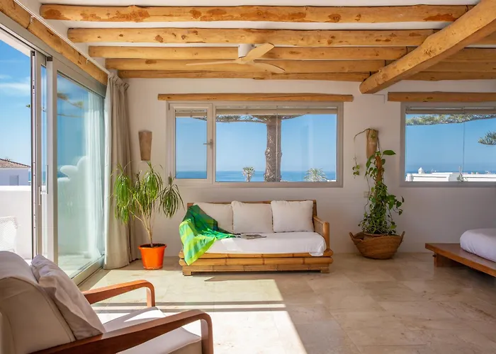 Exotic Beachfront Retreat Handcrafted Bohemian Luxury Cádiz