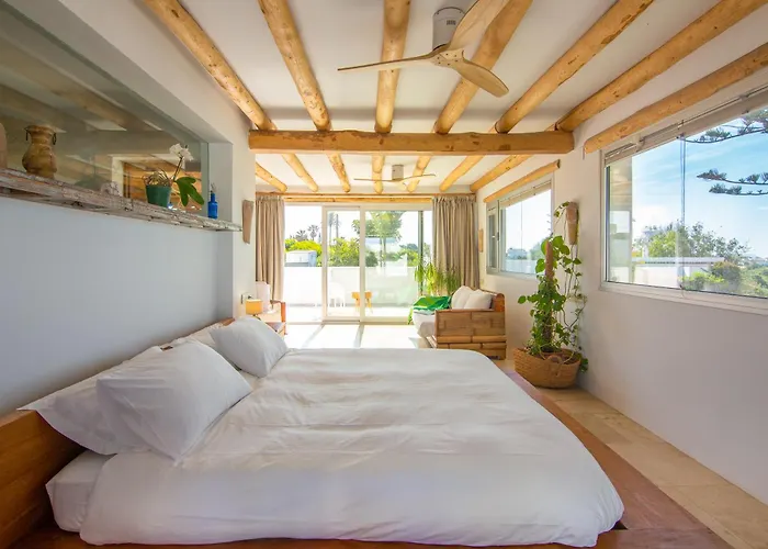 Exotic Beachfront Retreat Handcrafted Bohemian Luxury * 카디스